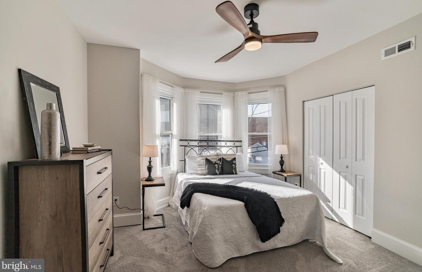 4211 Terrace St, Philadelphia PA  19128-5015 exterior