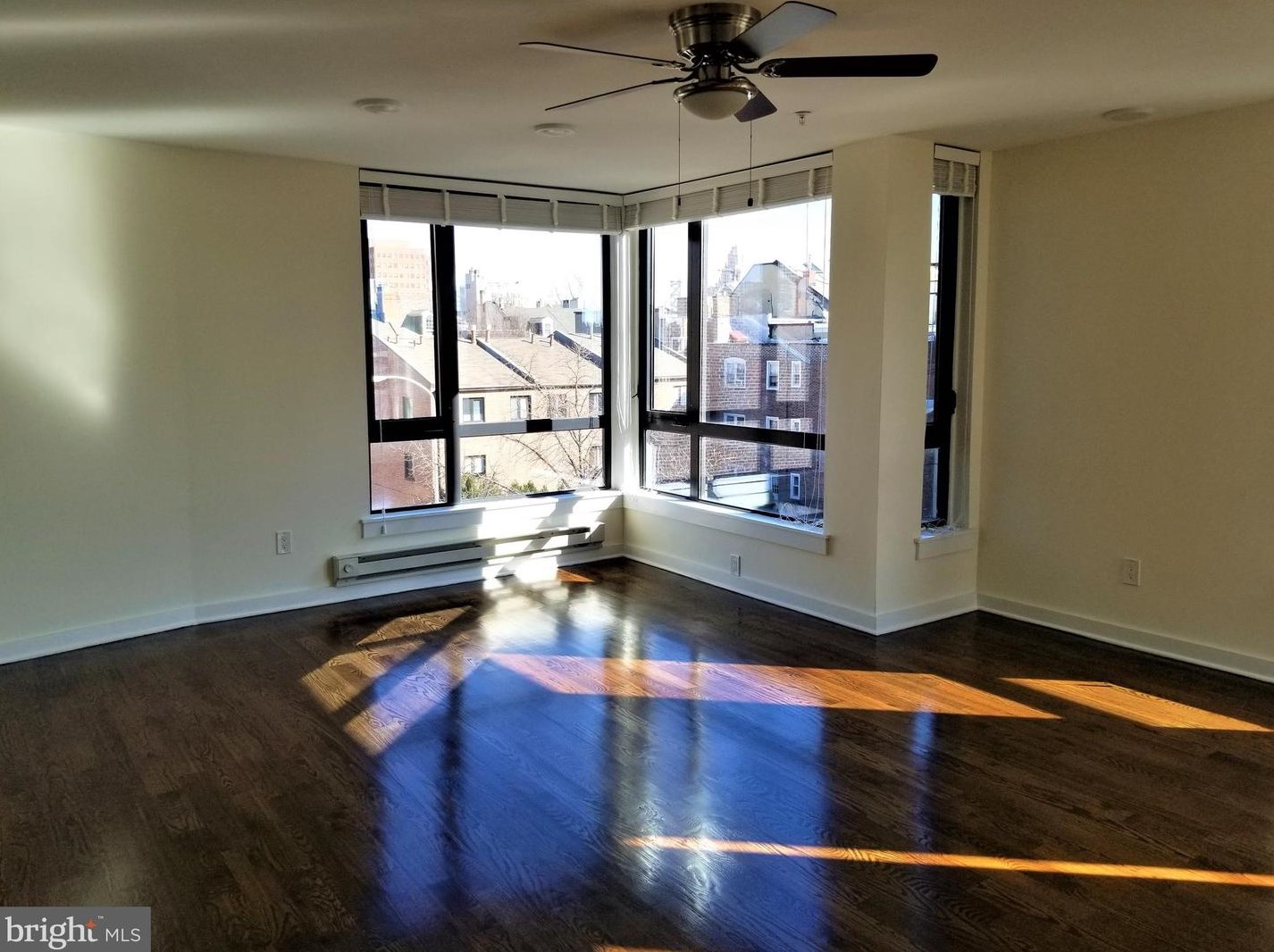 600 Addison St #4, Philadelphia, PA 19147