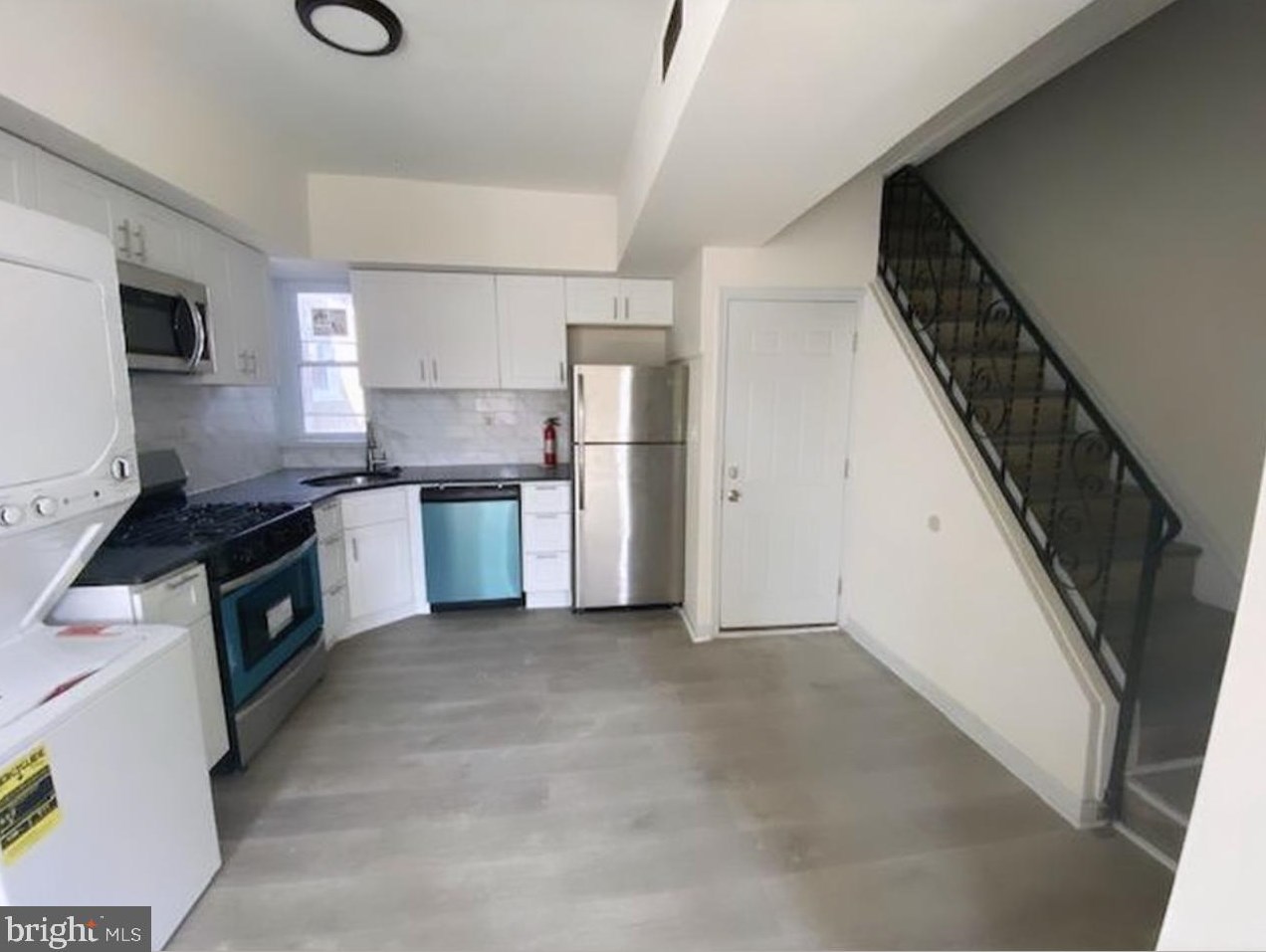 1727 Mifflin St #3, Philadelphia, PA 19145