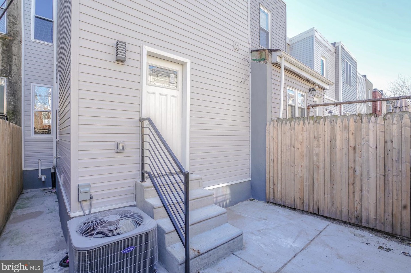 2309 Tasker St, Philadelphia PA  19145-1330 exterior