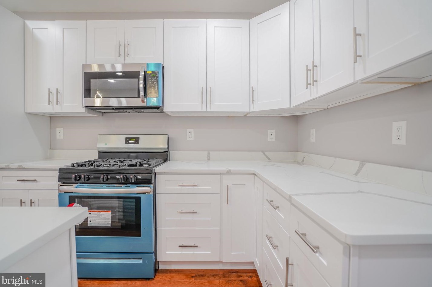2309 Tasker St, Philadelphia PA  19145-1330 exterior