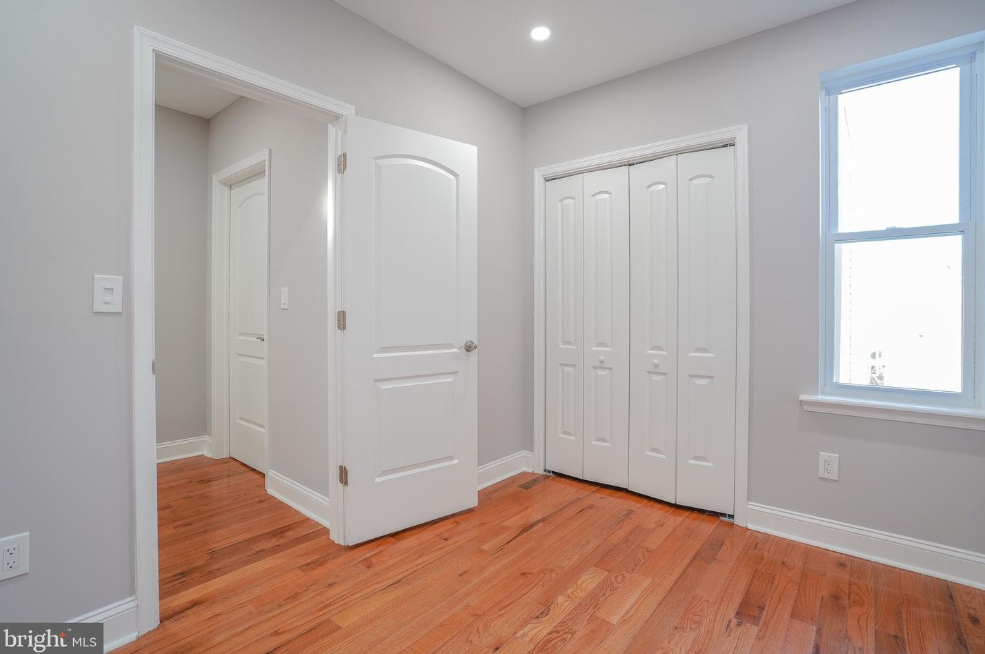 2309 Tasker St, Philadelphia PA  19145-1330 exterior