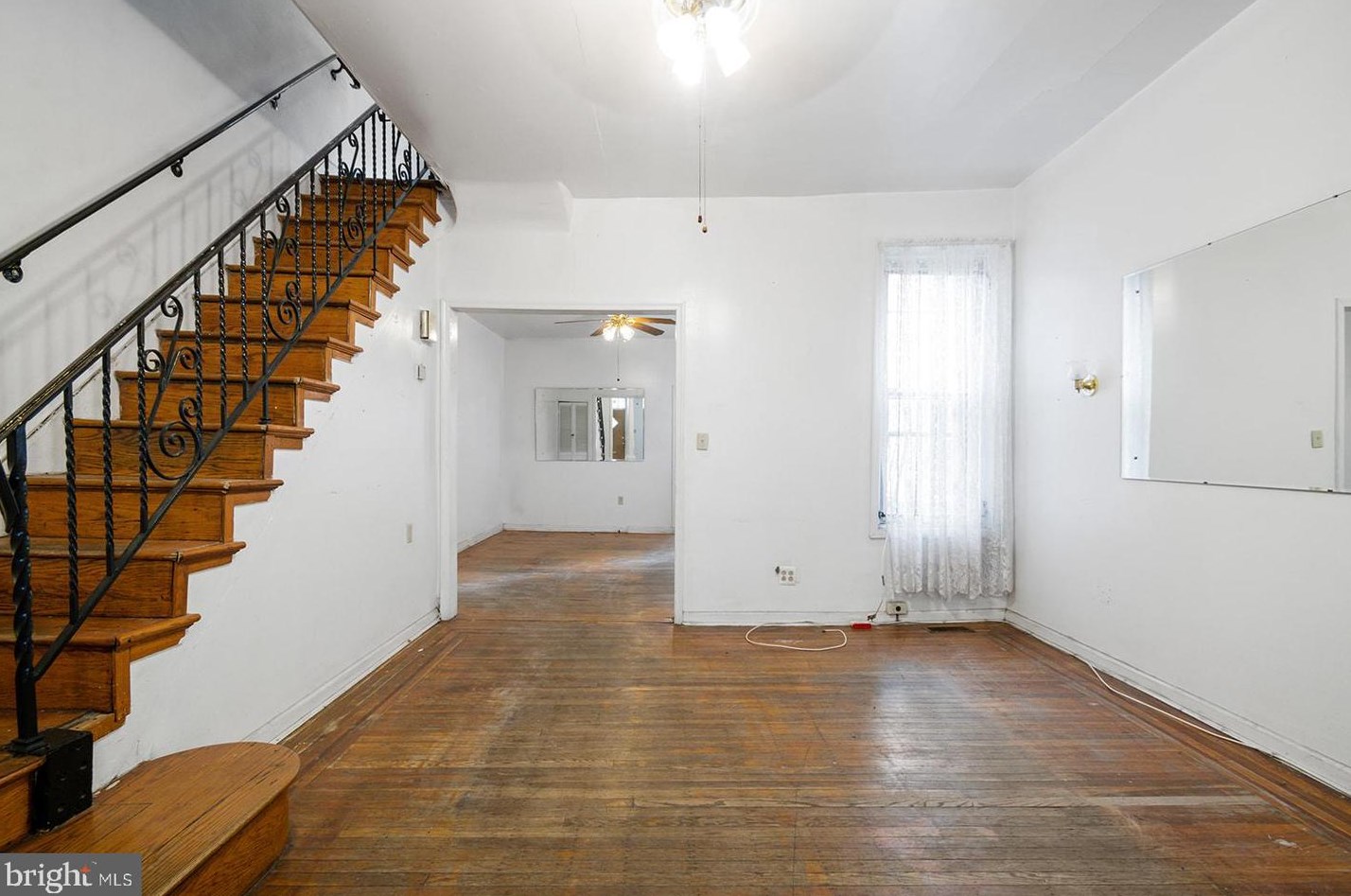 2617 Jessup St, Philadelphia PA  19133-1407 exterior