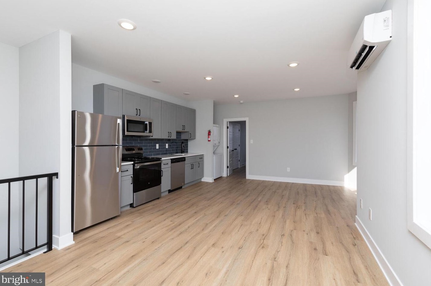 2914 Oxford Street W #5, Philadelphia, PA 19121