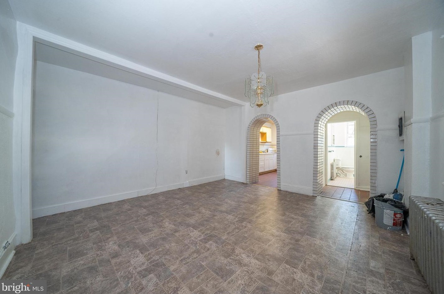 6619 Haverford Ave, Philadelphia PA 19104-1823 exterior