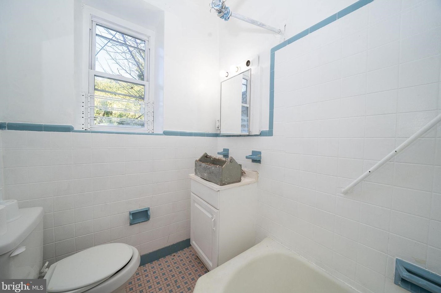 6619 Haverford Ave, Philadelphia PA 19104-1823 exterior