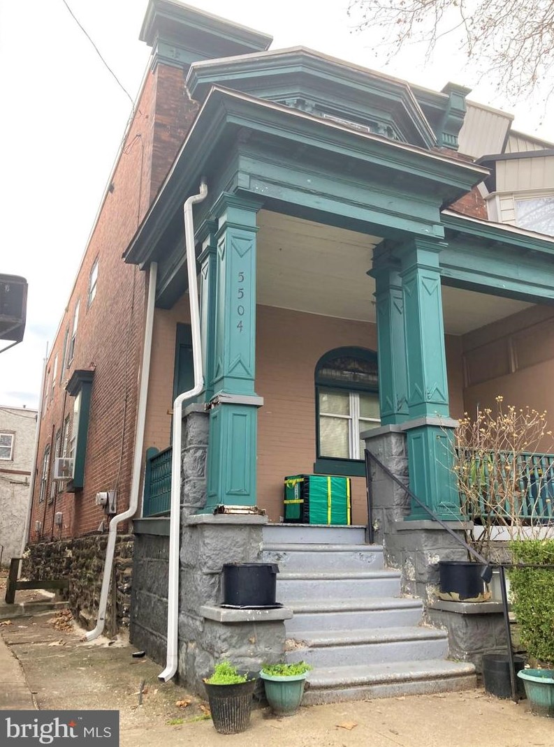 5504 Cedar Ave, Philadelphia, PA 19143-1930