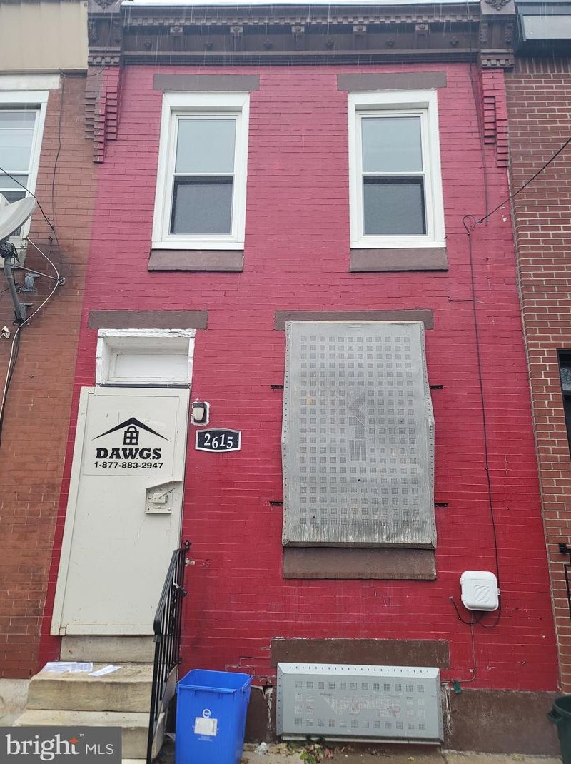 2615 Sterner St, Philadelphia, PA 19132-2506