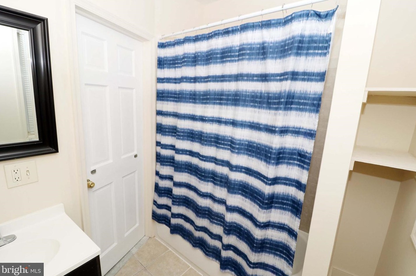 1217 Susquehanna Ave, Philadelphia PA 19121-1225 exterior