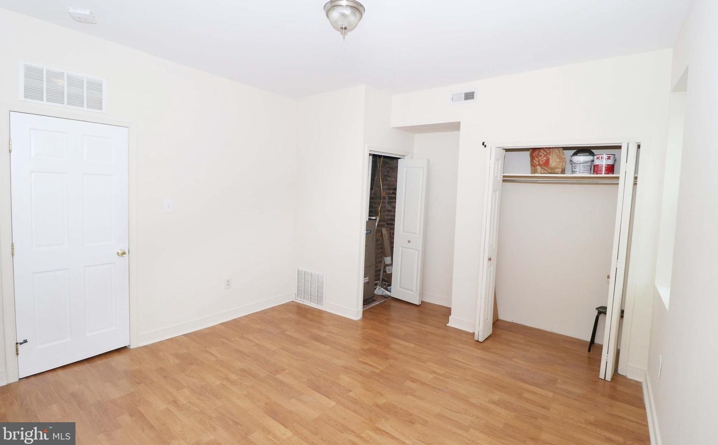 1217 Susquehanna Ave, Philadelphia PA 19121-1225 exterior