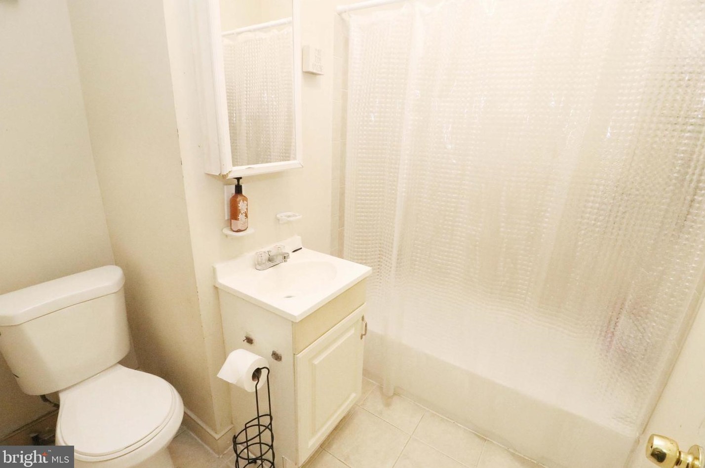 1217 Susquehanna Ave, Philadelphia PA 19121-1225 exterior