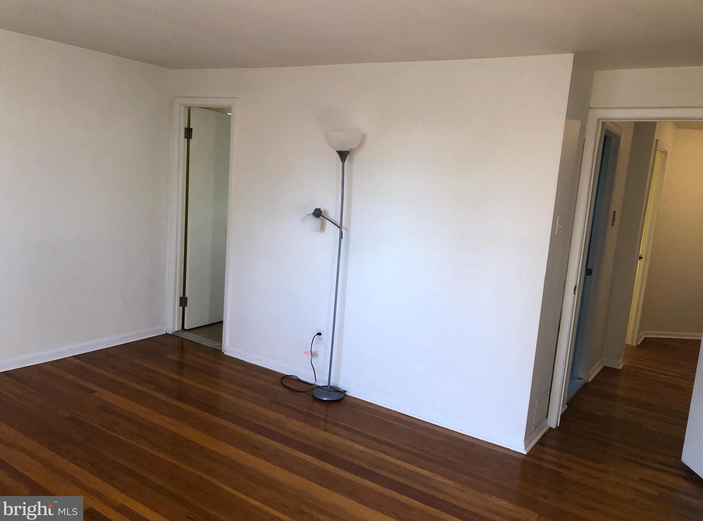 10672 Halstead St, Philadelphia PA  19116-3532 exterior