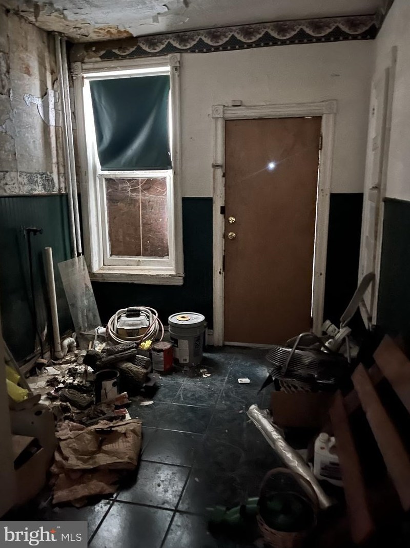 5634 Lansdowne Ave, Philadelphia, PA 19131-3834