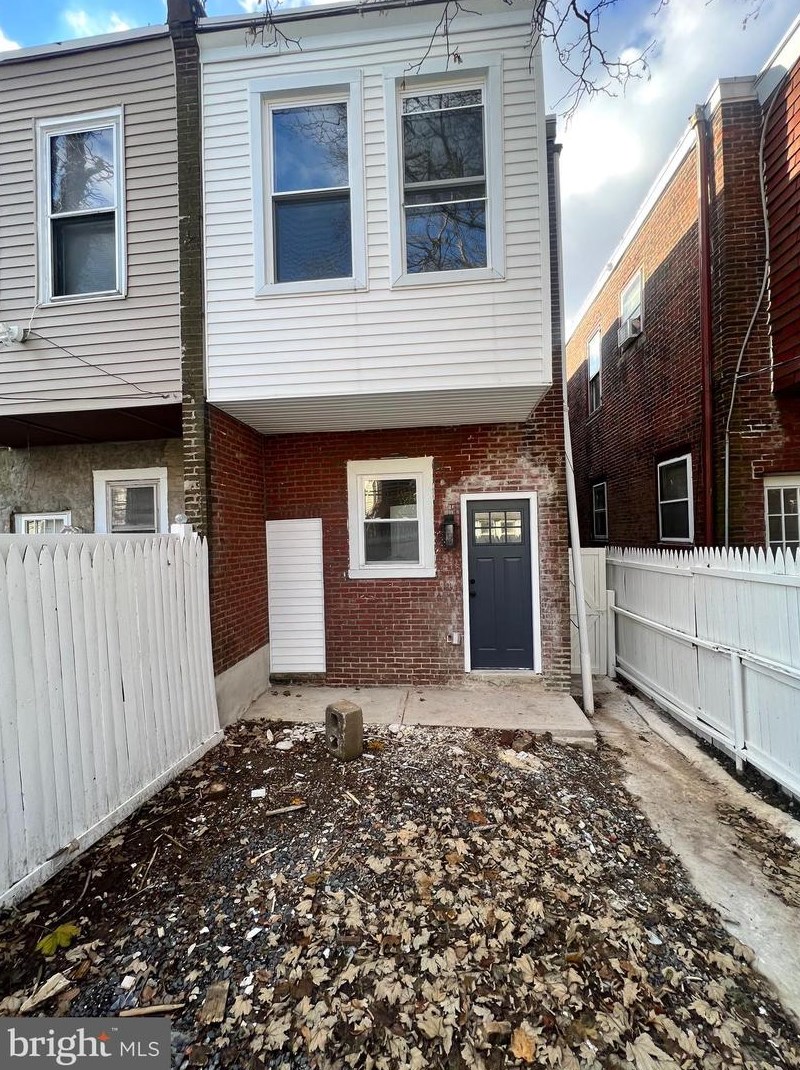 5237 Knox St, Philadelphia PA  19144-3513 exterior