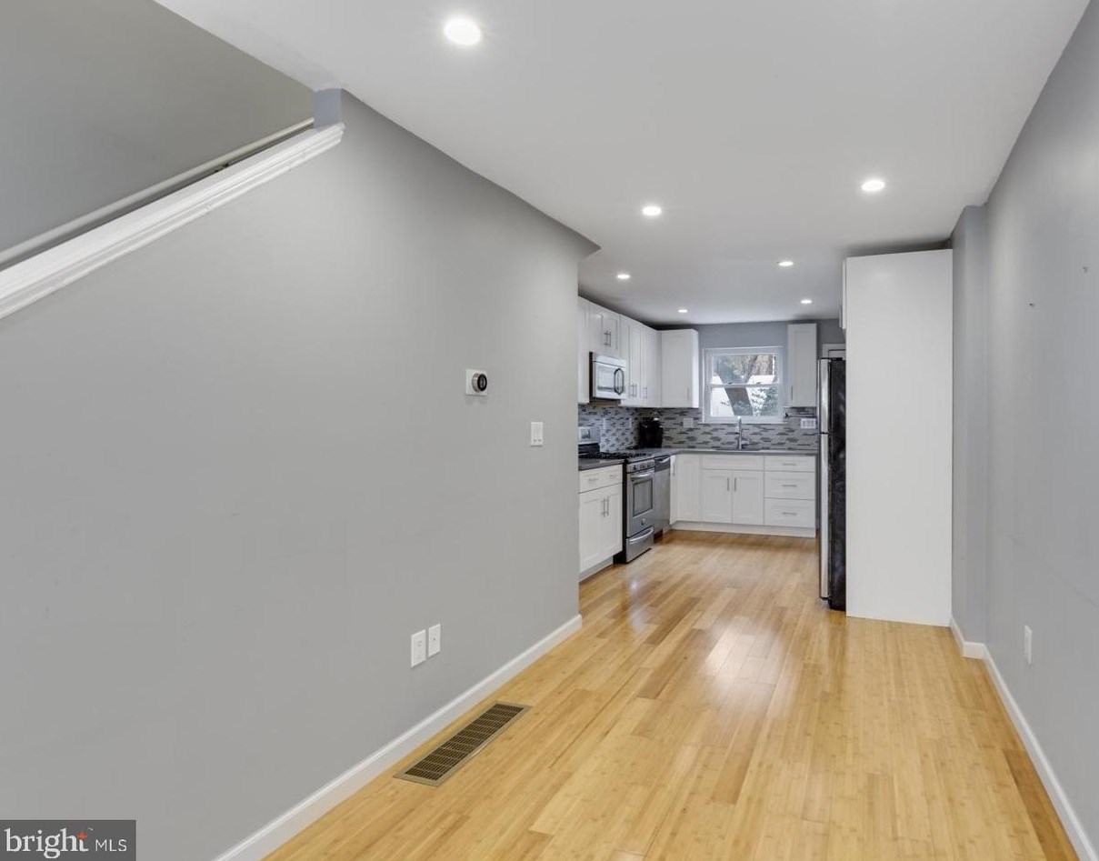 240 Wilder St, Philadelphia PA  19147-6022 exterior