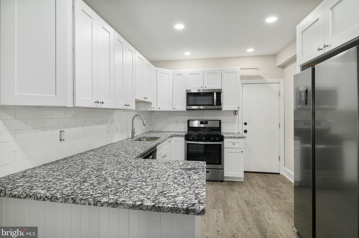 1431 Etting St, Philadelphia, PA 19146-3704