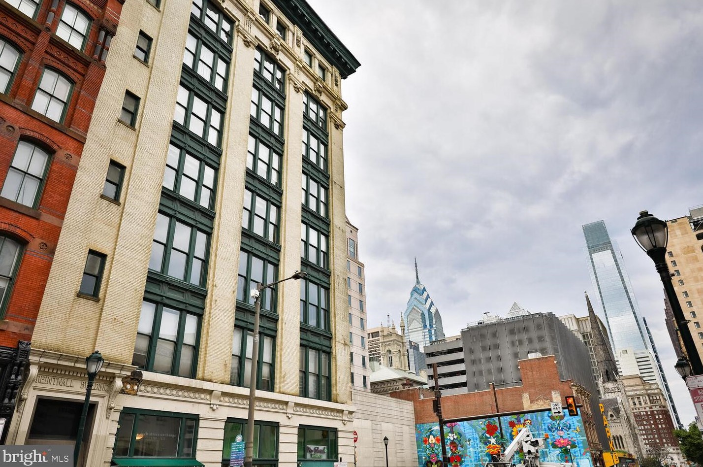 1228 Arch St #8c, Philadelphia, PA 19107