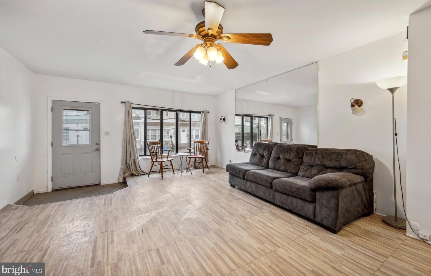 2654 Bonaffon St, Philadelphia, PA 19142-2718