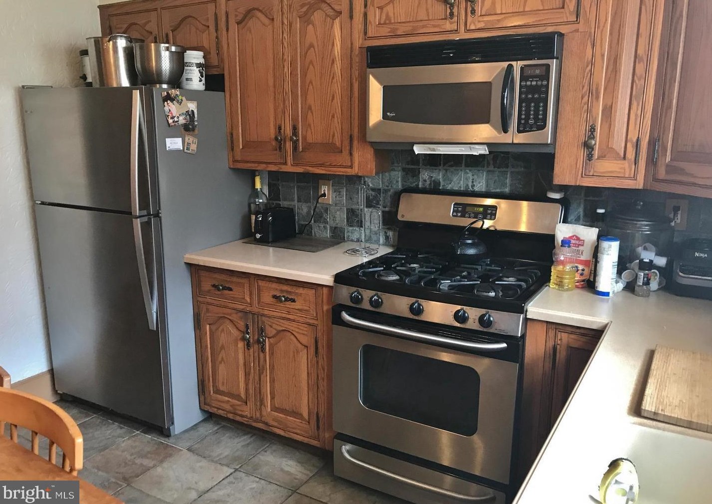 1120 Jackson St, Philadelphia, PA 19148