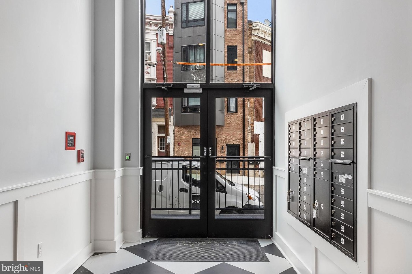 5102 Rochelle Ave #21, Philadelphia, PA 19128