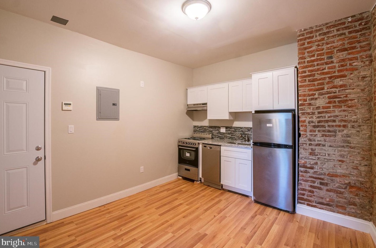 1126 Passyunk Ave, Philadelphia, PA 19147-5142