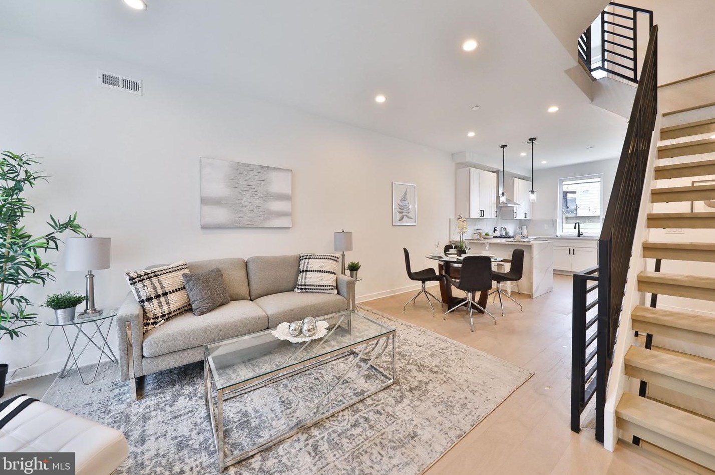 1507 S Bambrey St, Philadelphia, PA 19146