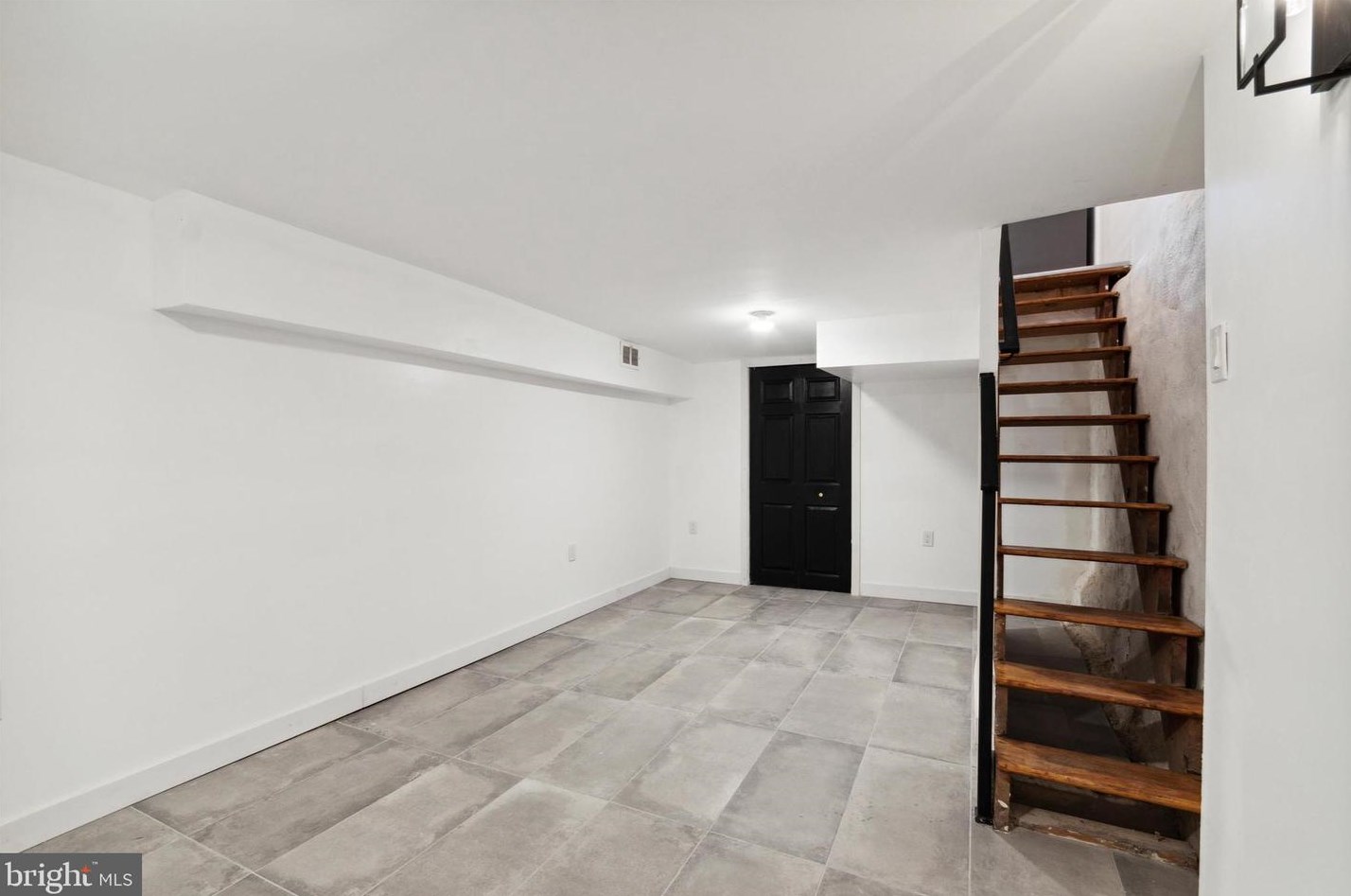 1913 Croskey St, Philadelphia PA  19121-2026 exterior