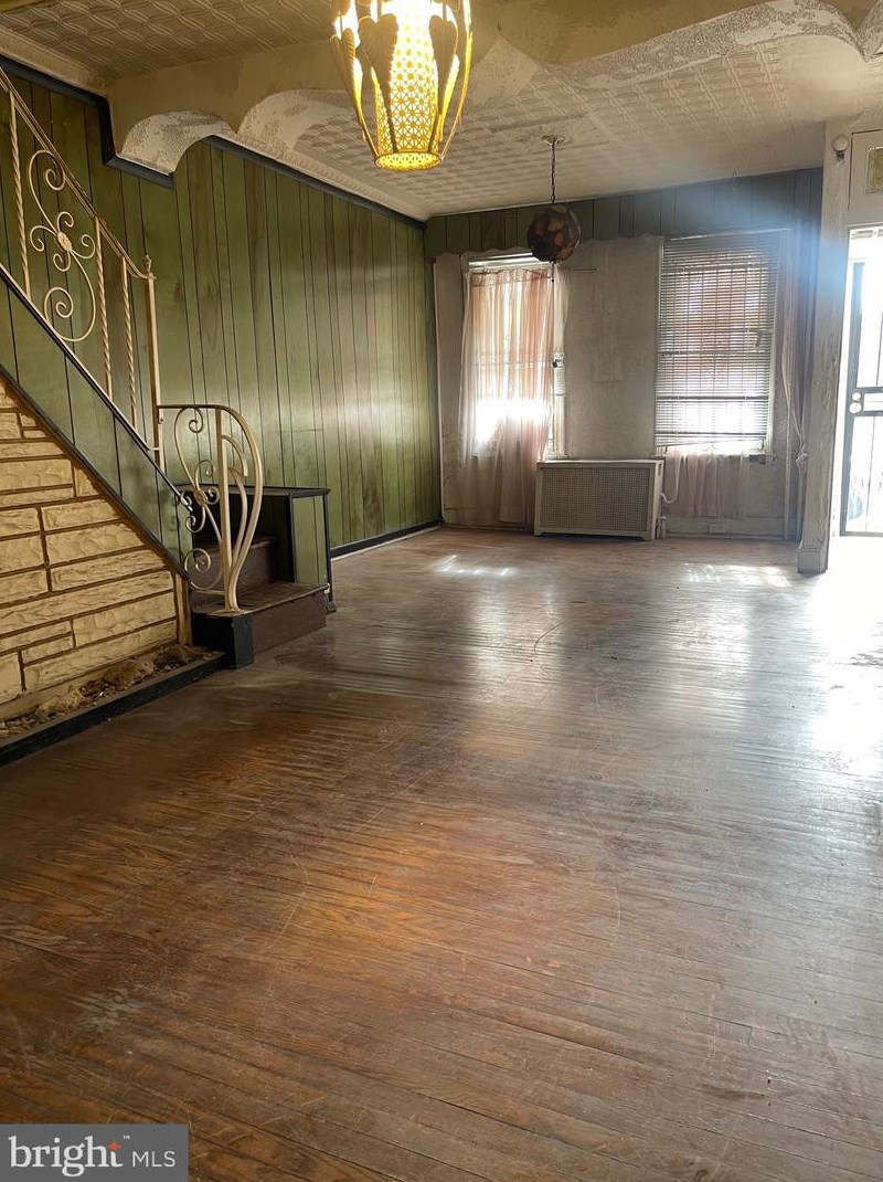 1507 Latona St, Philadelphia, PA 19146-3126