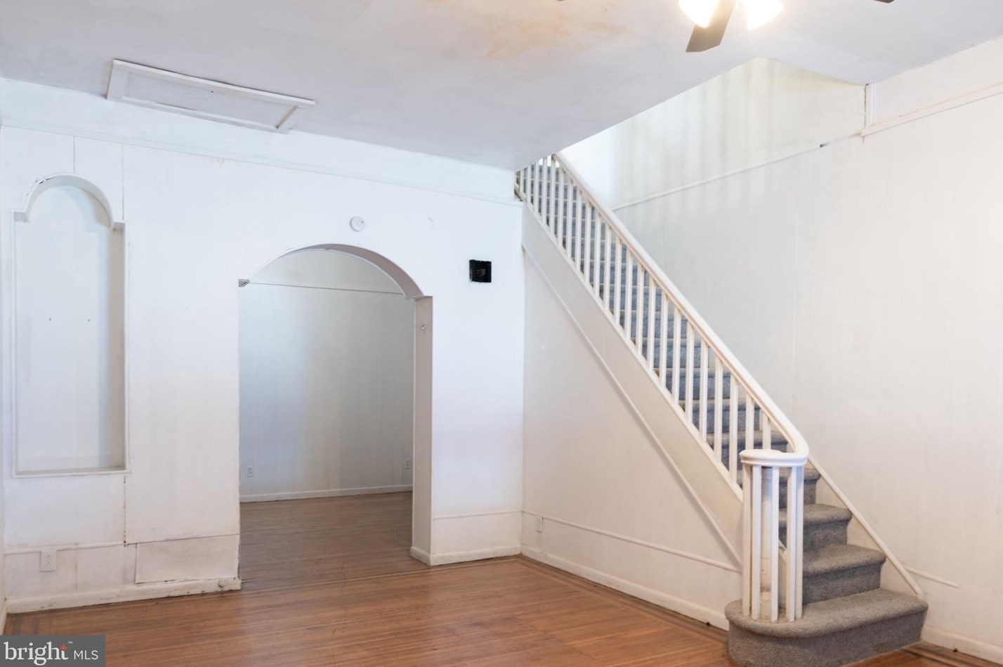 3743 Gratz St, Philadelphia, PA 19140-3524
