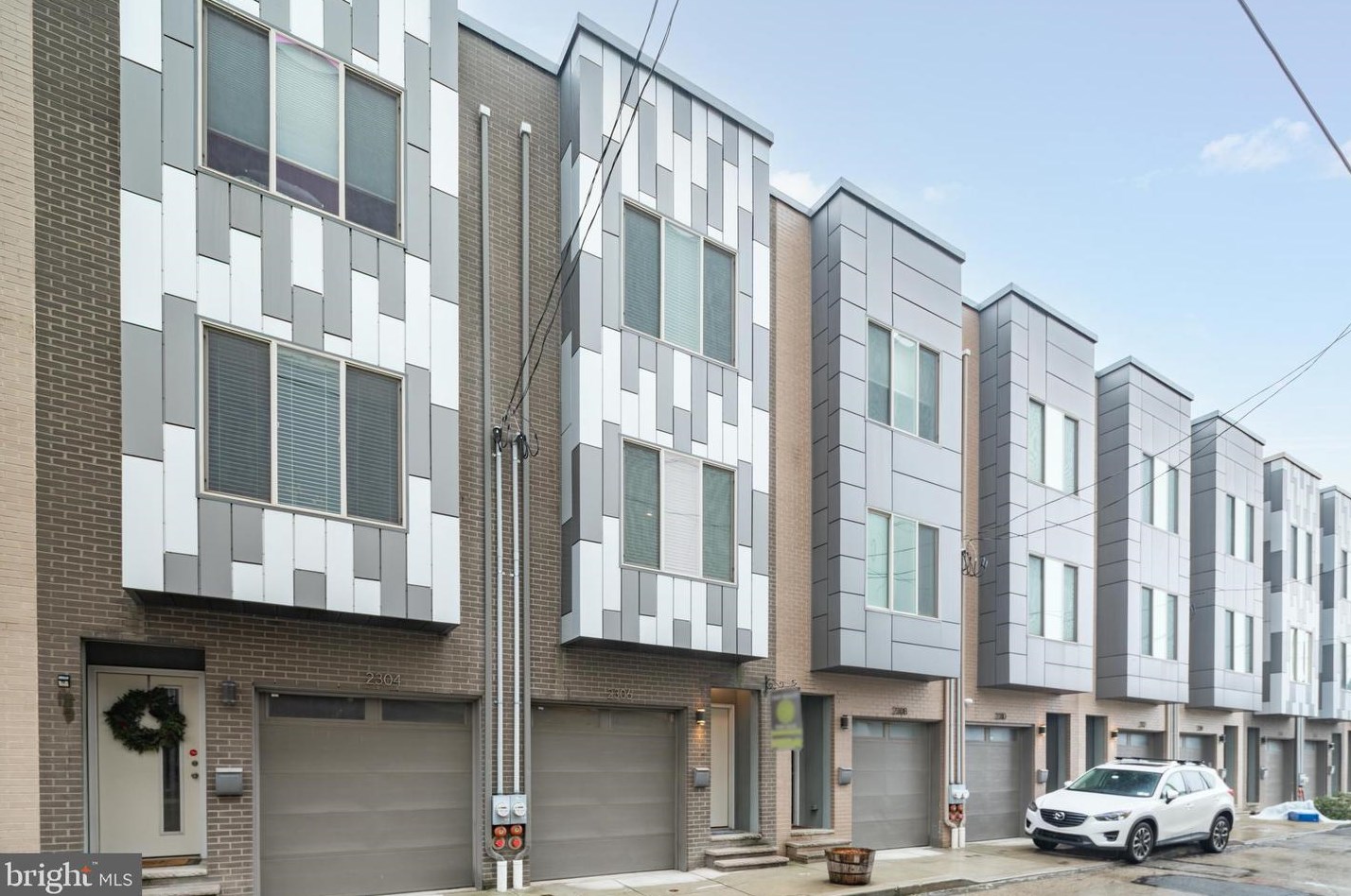 2306 Alter St, Philadelphia, PA 19146-2416