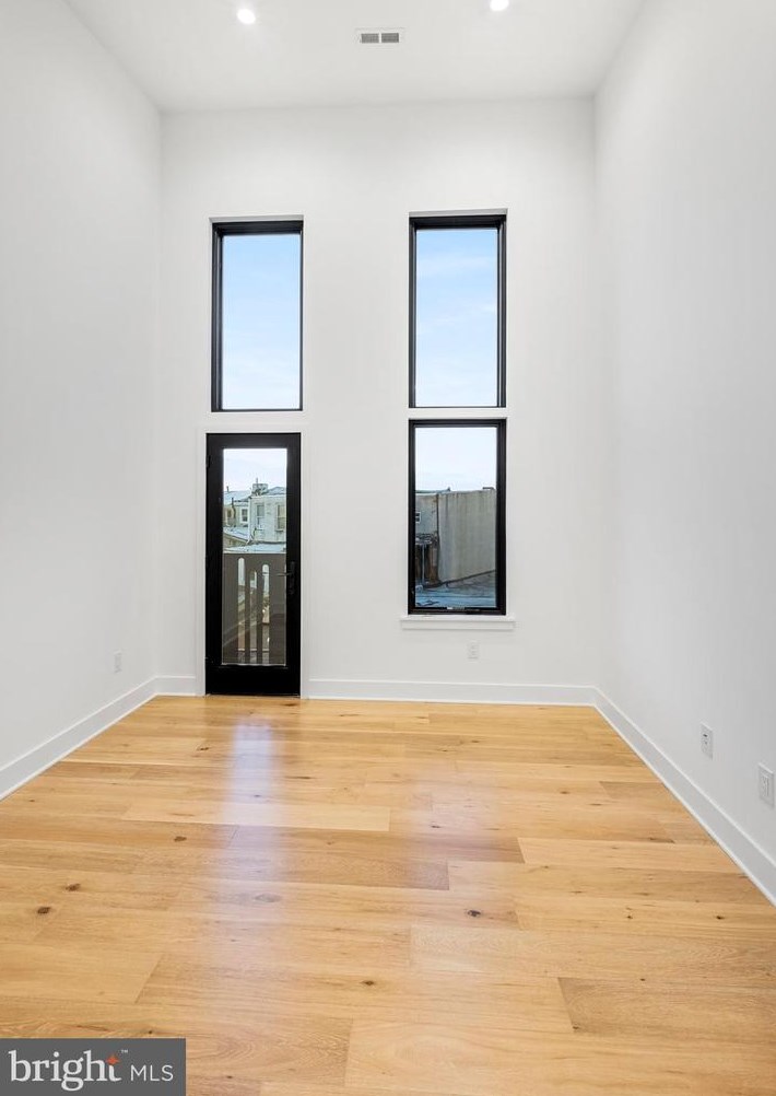 1328 S 9th St #e, Philadelphia, PA 19147