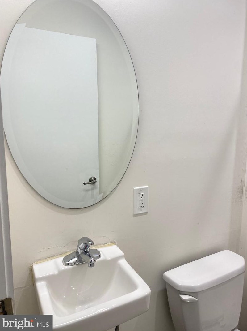 4027 Baring St, Philadelphia PA 19104-2271 exterior