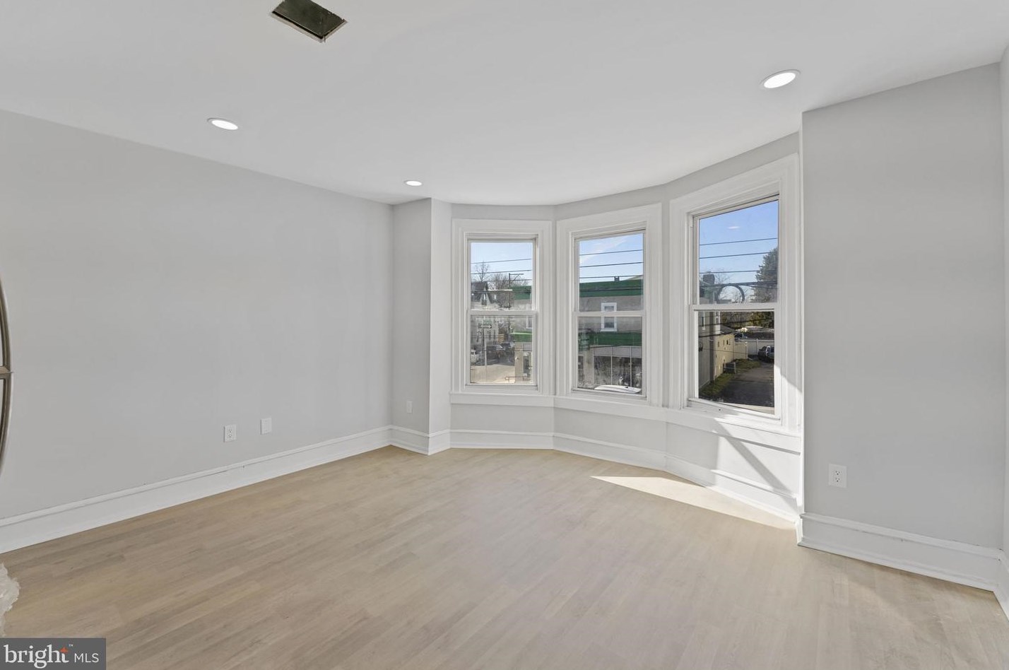 7703 Ridge Ave #2, Philadelphia, PA 19128