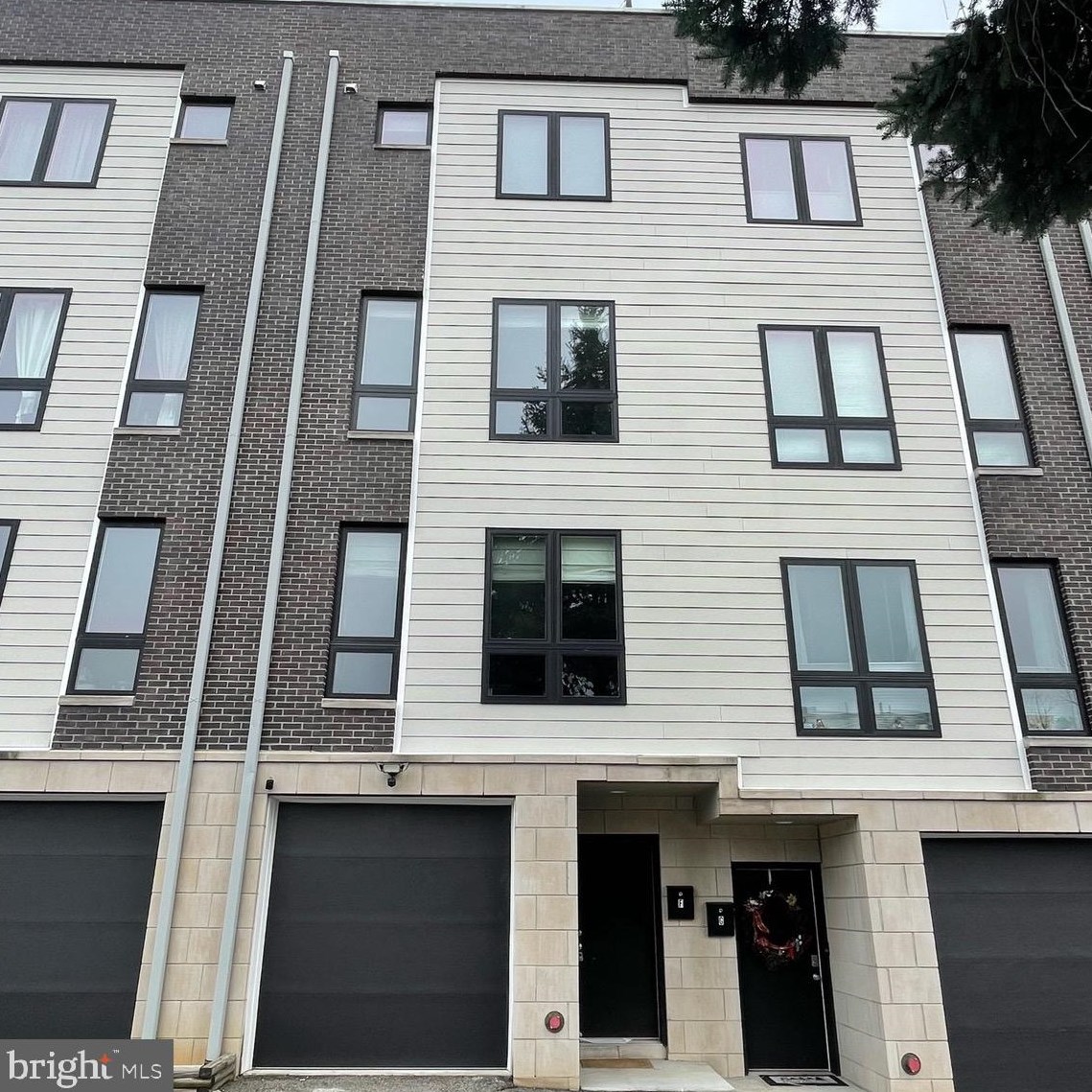 3831 Terrace St #f, Philadelphia, PA 19128