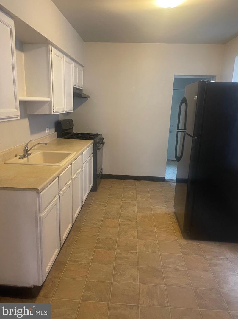 2069 Monmouth St, Philadelphia, PA 19134-3626