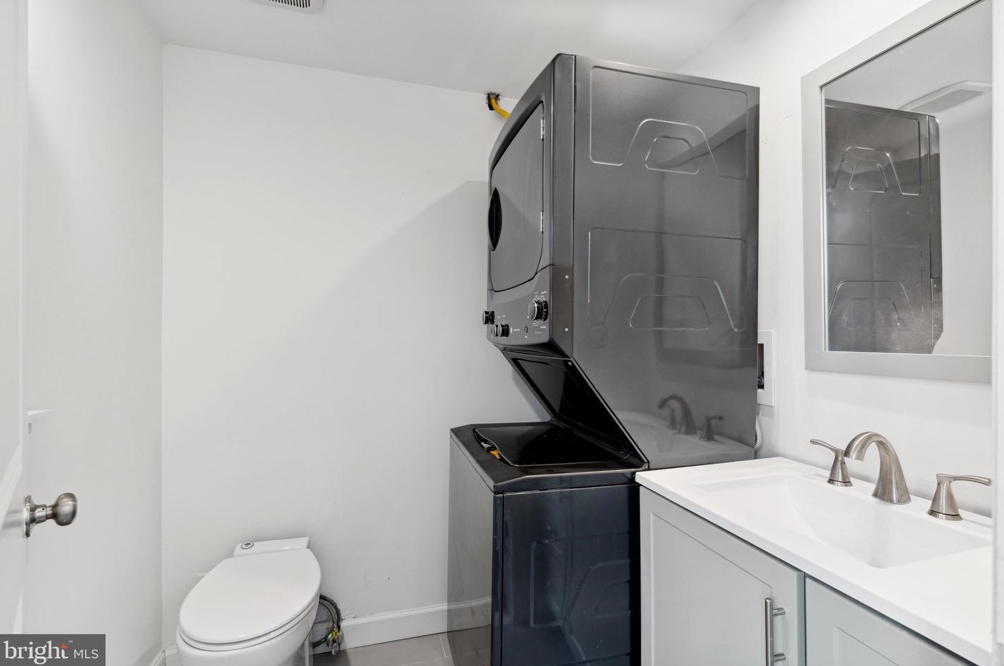3429 Osmond St, Philadelphia PA  19129-1430 exterior