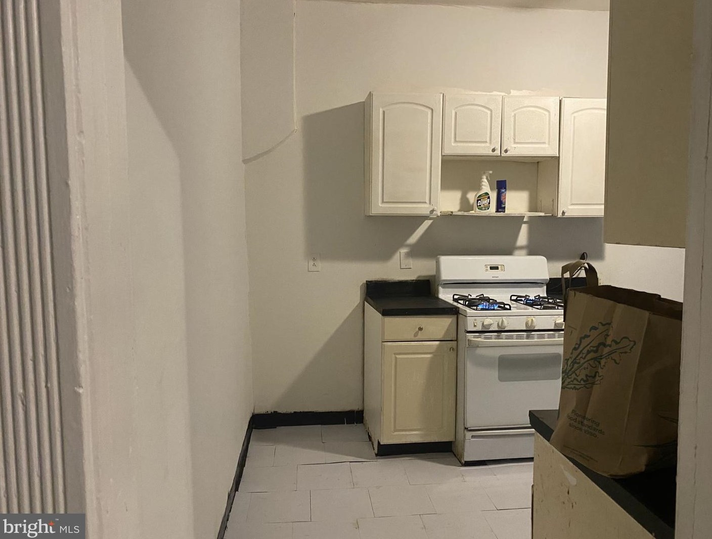 627 Locust Ave, Philadelphia PA  19144-1344 exterior