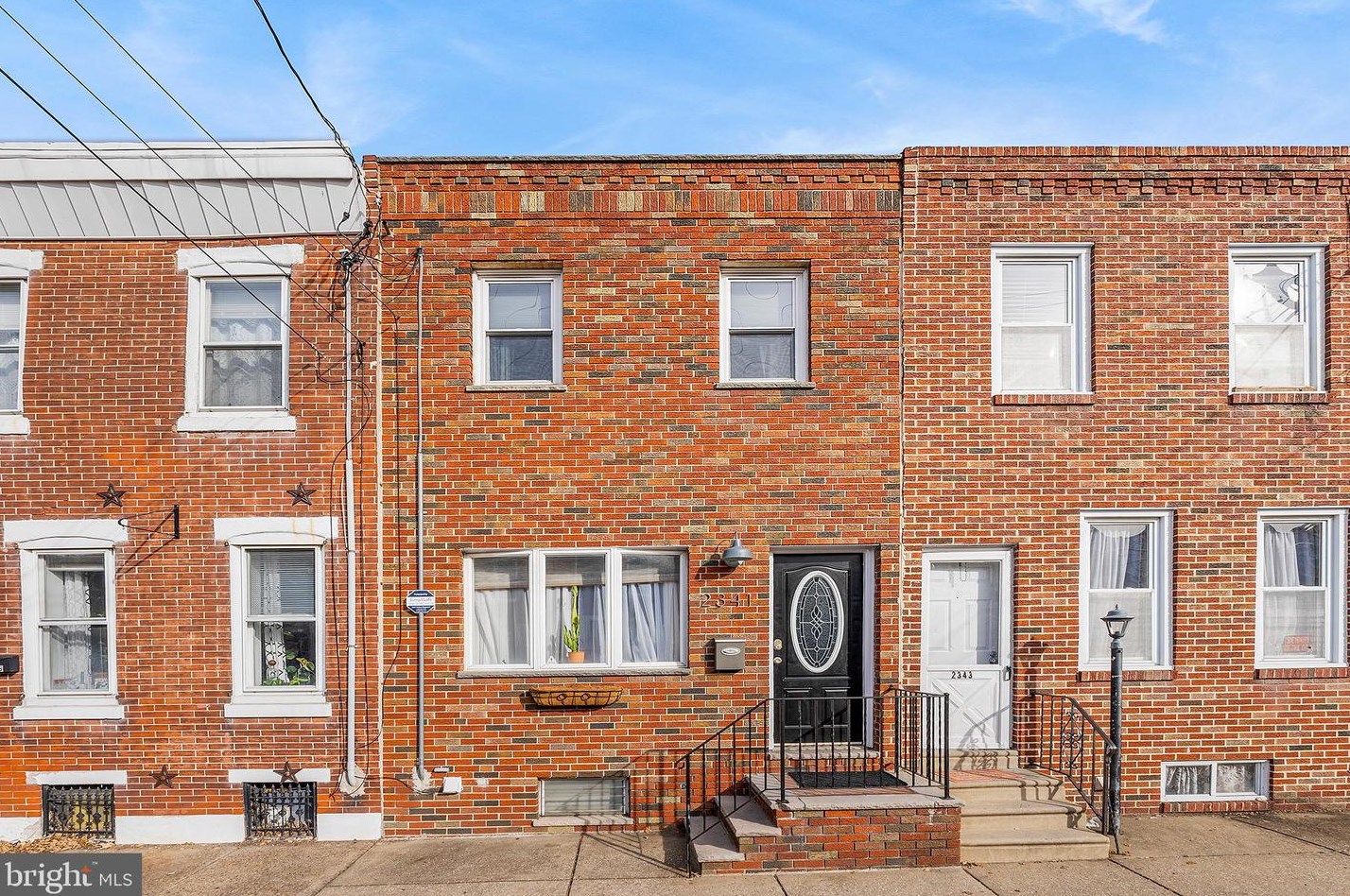 2341 Huntingdon St, Philadelphia, PA 19132-3625