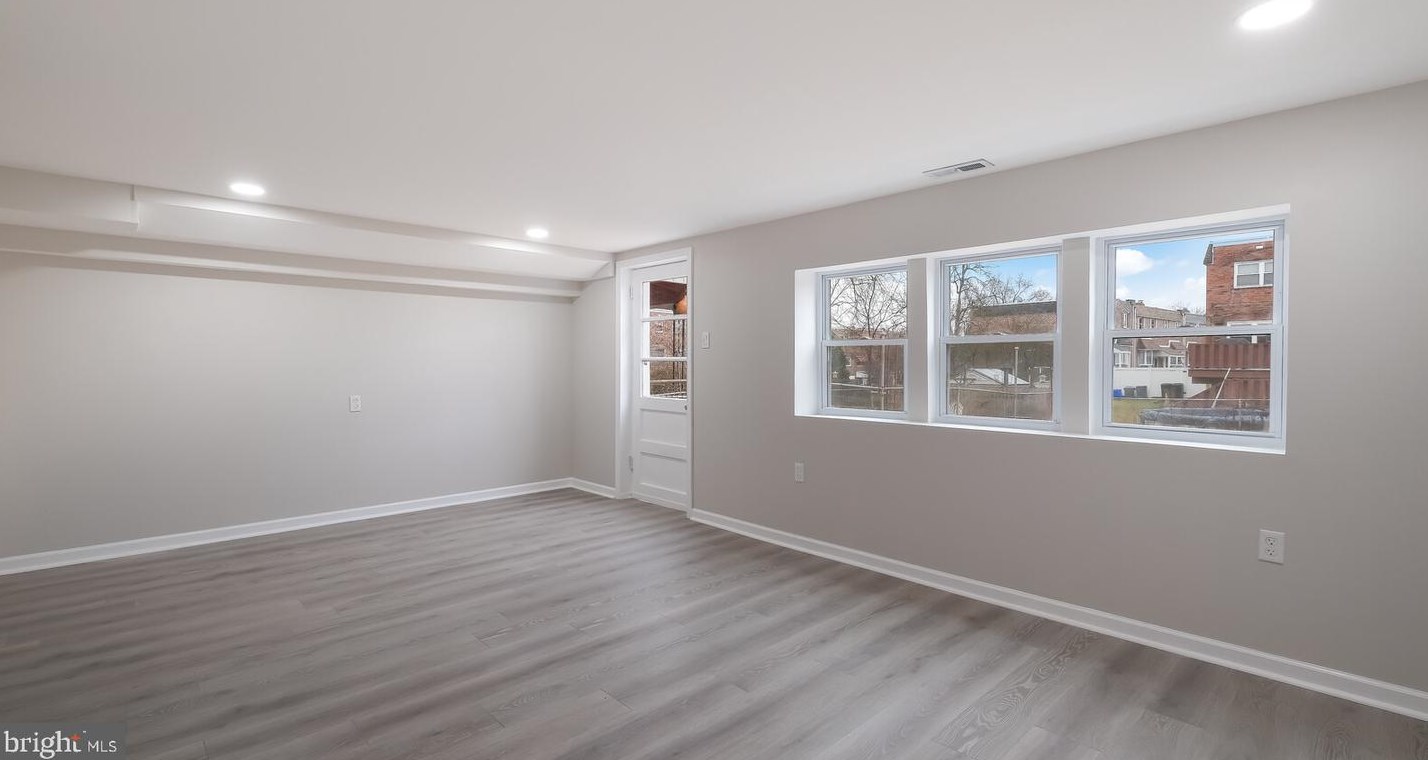 12797 Dunks Ferry Rd, Philadelphia PA  19154-1426 exterior