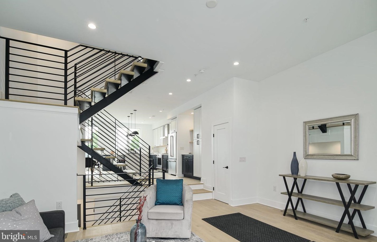 2513 Letterly St, Philadelphia, PA 19125-3012