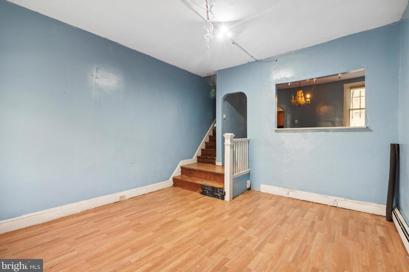 6410 Vine St, Philadelphia, PA 19139-1033