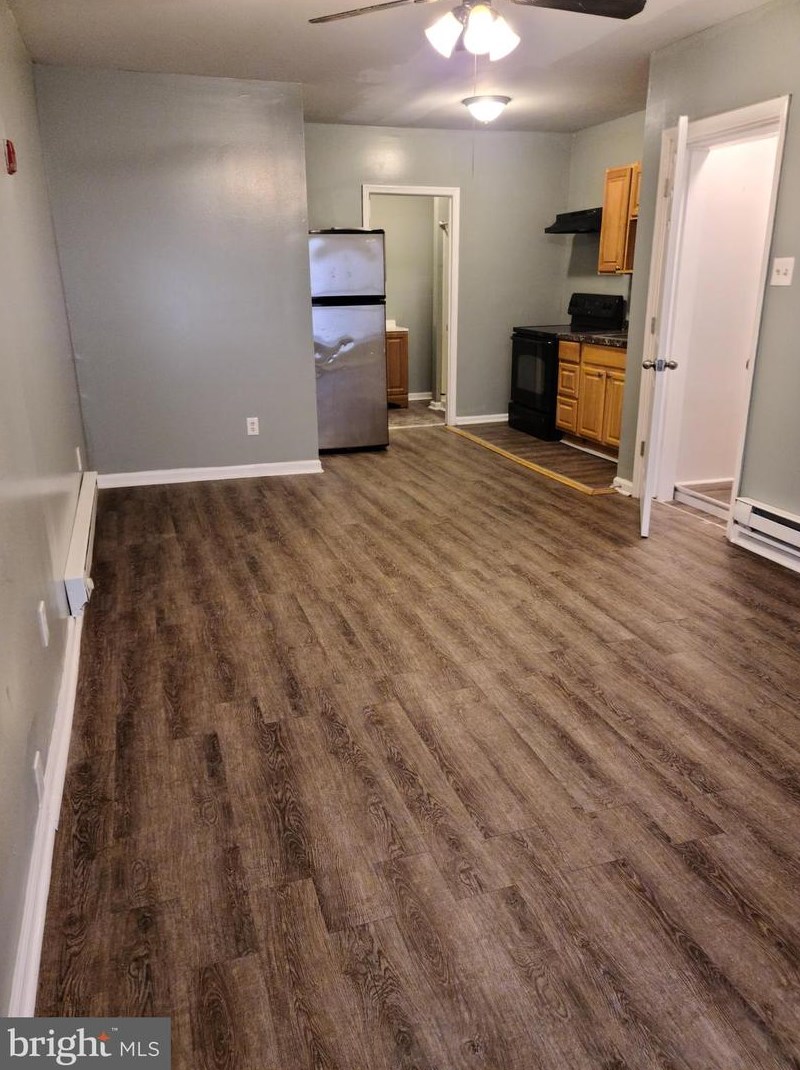 1303 Venango St, Philadelphia PA 19140-4133 exterior