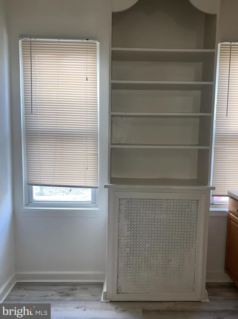 325 Lindley Ave, Philadelphia PA 19141-2211 exterior