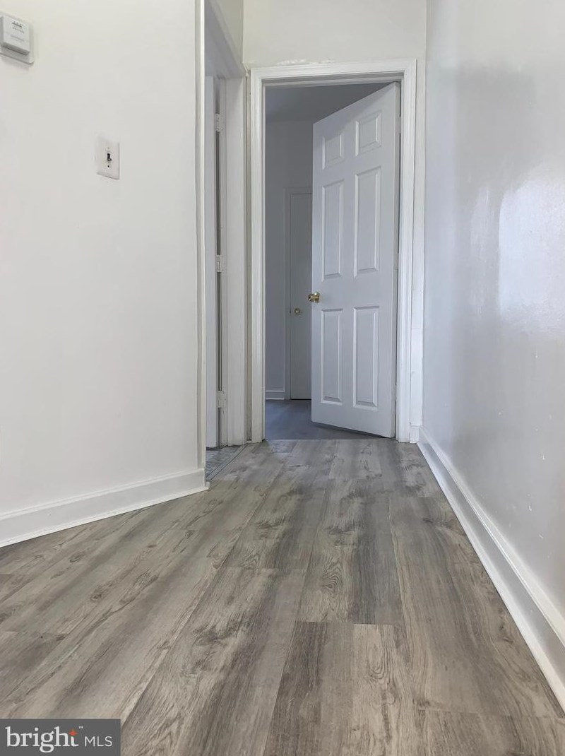 325 Lindley Ave, Philadelphia PA 19141-2211 exterior