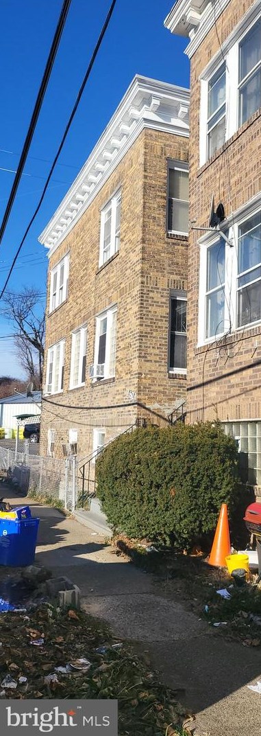 1621 Louden St, Philadelphia, PA 19141-1509