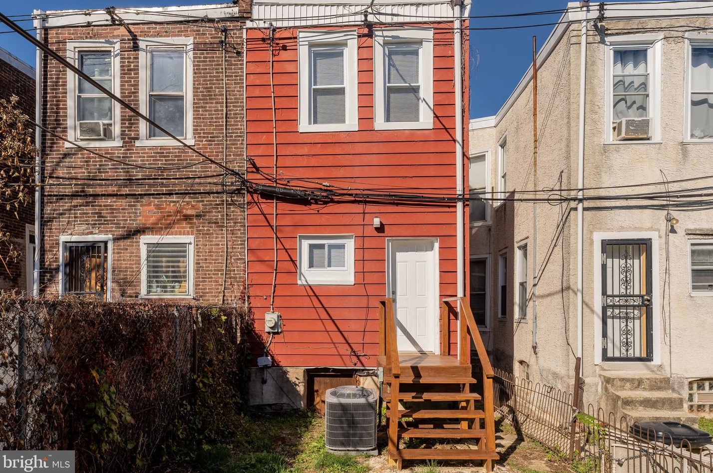 1808 Medary Ave, Philadelphia PA  19141-1408 exterior