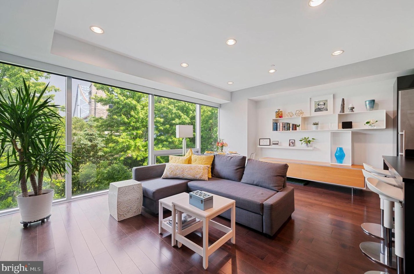 122 New St Apt 3c, Philadelphia, PA