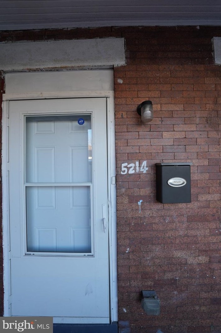 5214 Heston St, Philadelphia, PA 19131