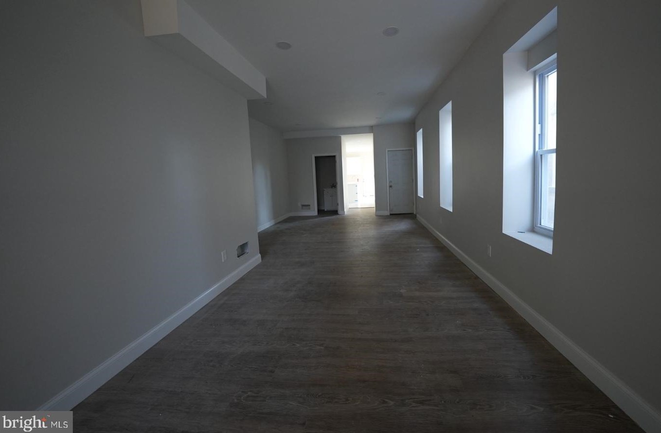 30 E Meehan Ave, Philadelphia, PA 19119