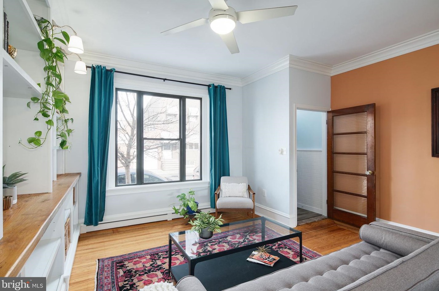 1034 Wolf St, Philadelphia, PA 19148-3047